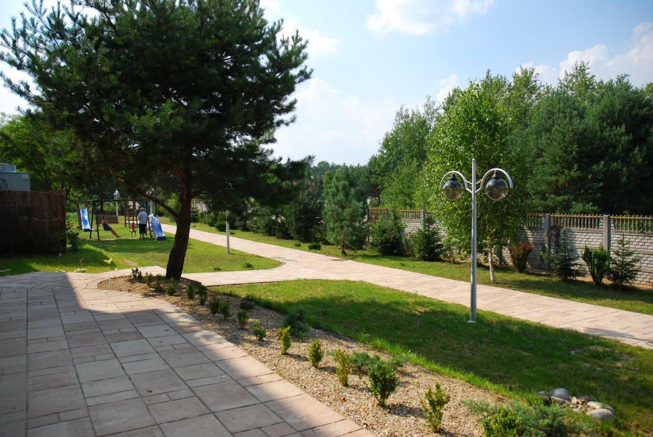 Hotel Dyminy Kielce Kültér fotó