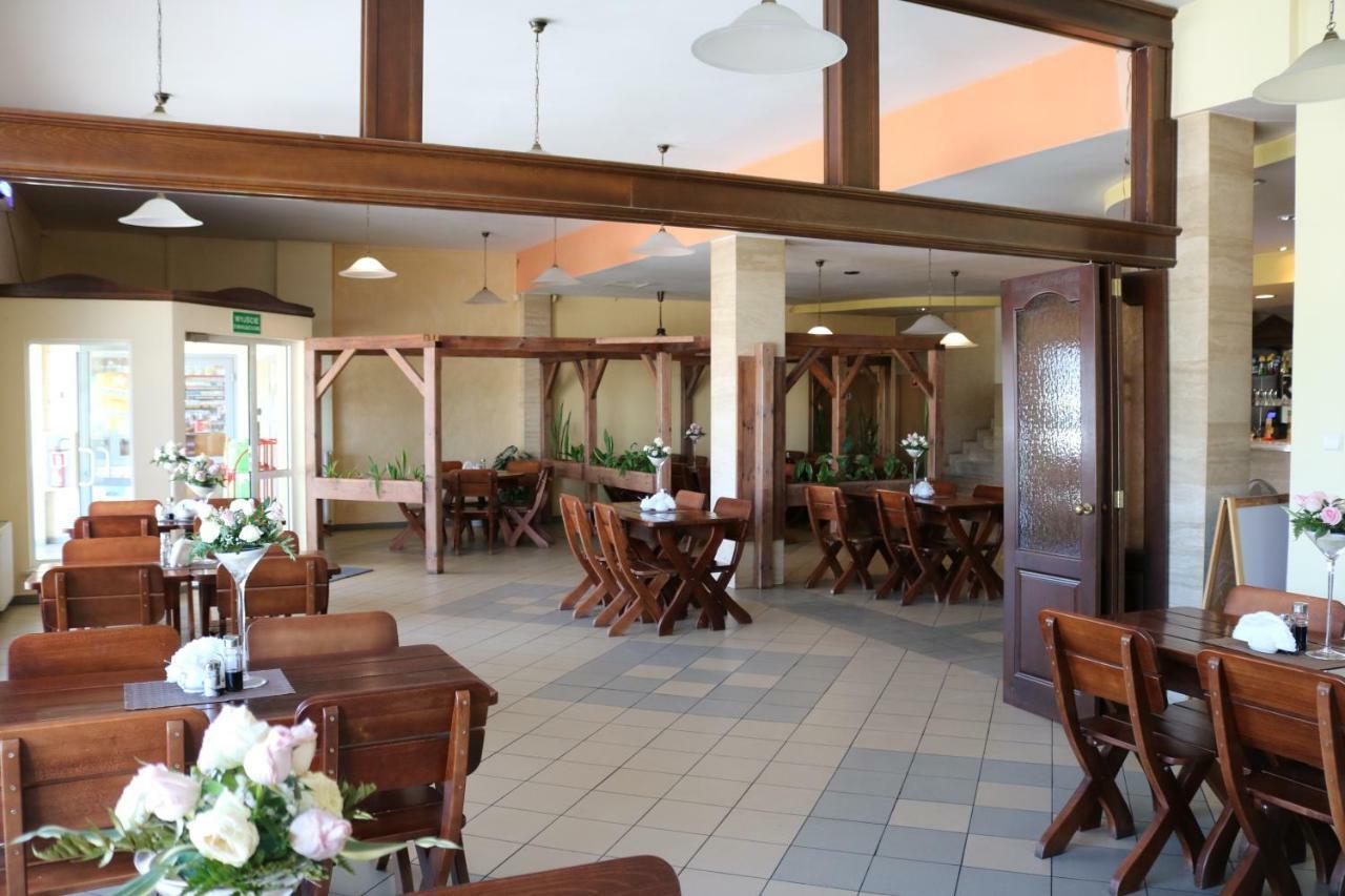 Hotel Dyminy Kielce Kültér fotó
