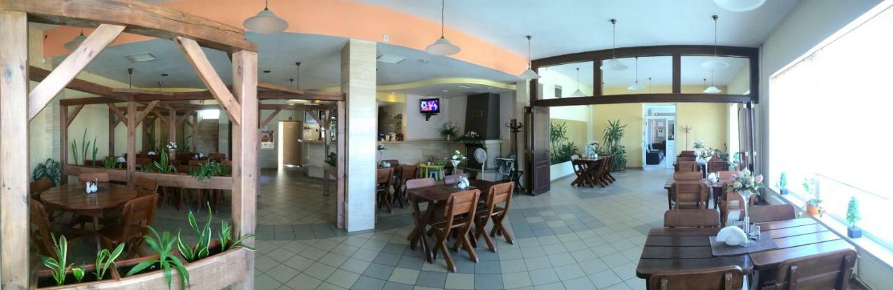 Hotel Dyminy Kielce Kültér fotó