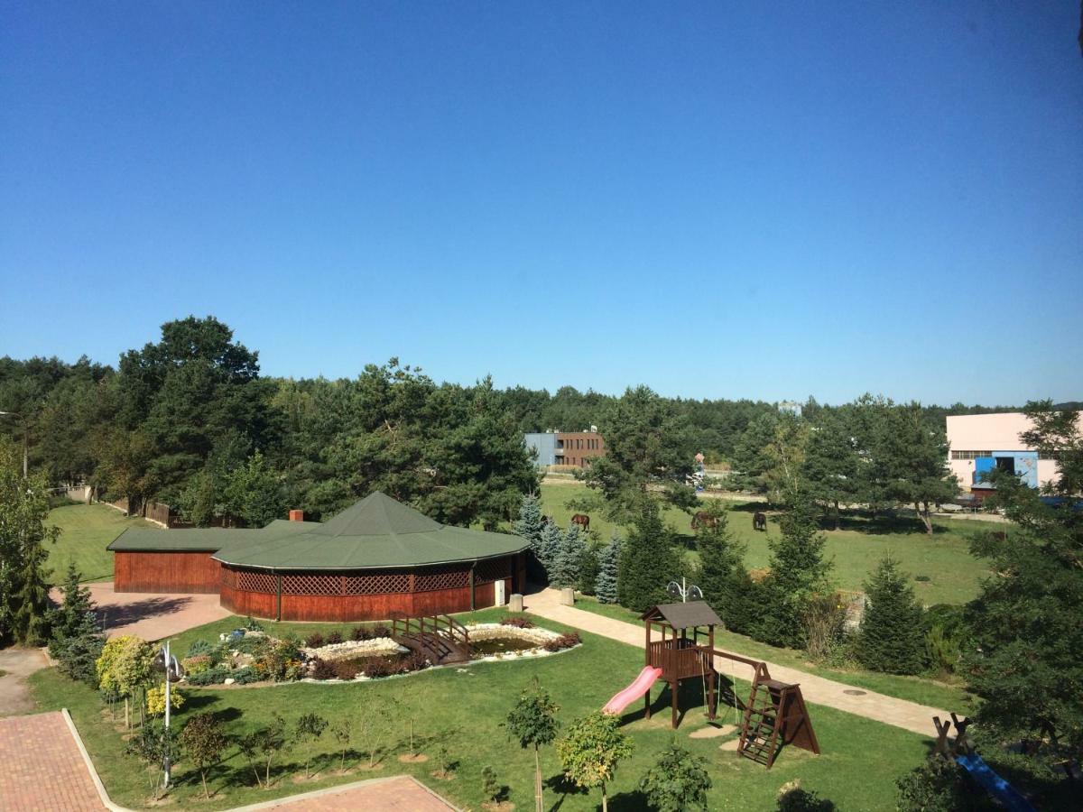 Hotel Dyminy Kielce Kültér fotó