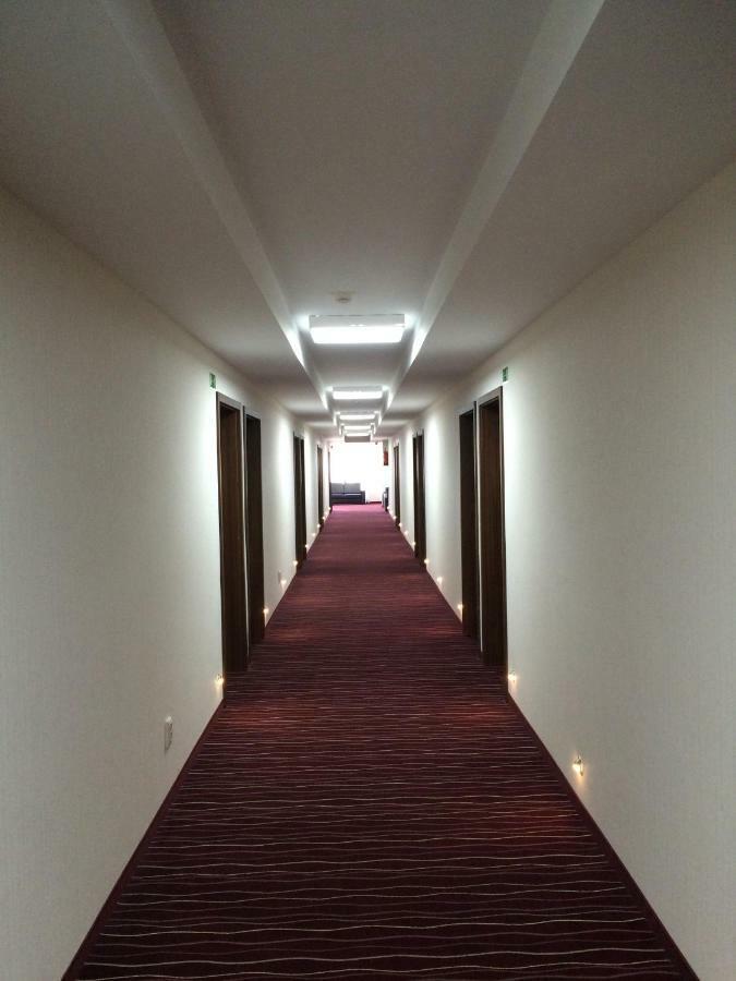 Hotel Dyminy Kielce Kültér fotó