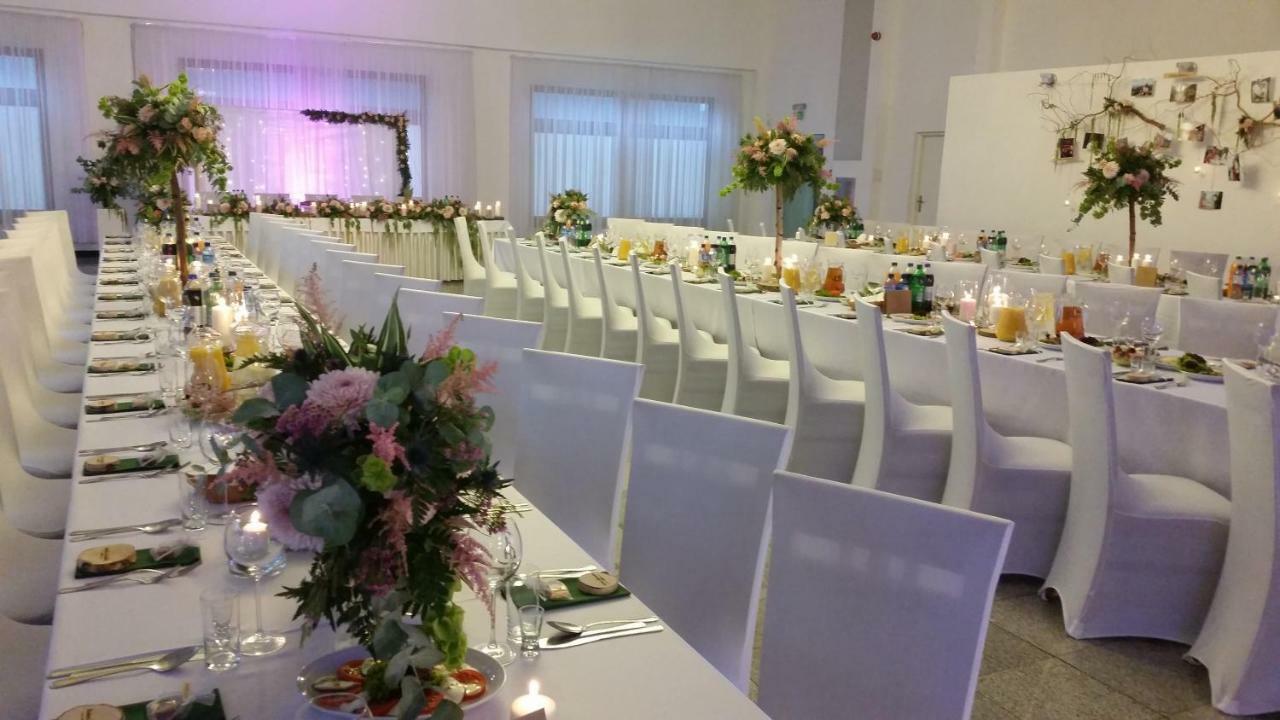 Hotel Dyminy Kielce Kültér fotó