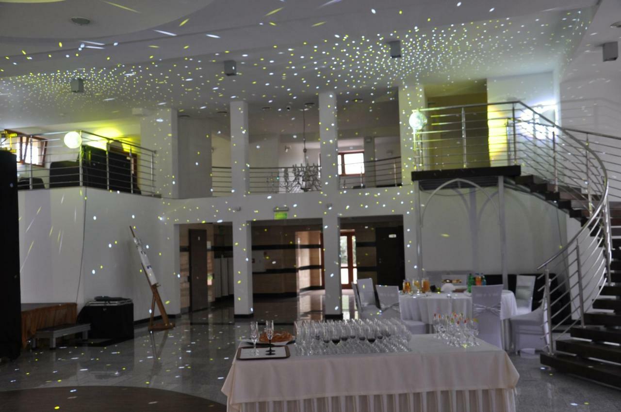 Hotel Dyminy Kielce Kültér fotó