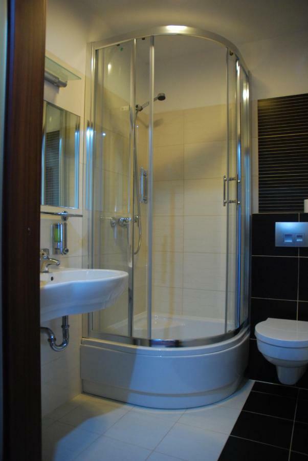 Hotel Dyminy Kielce Kültér fotó